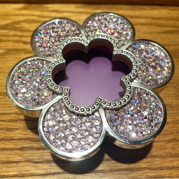 Bath And Body Works Purple Bling Flower Visor Clip.    PRE-OWNED - Picture 2 of 6